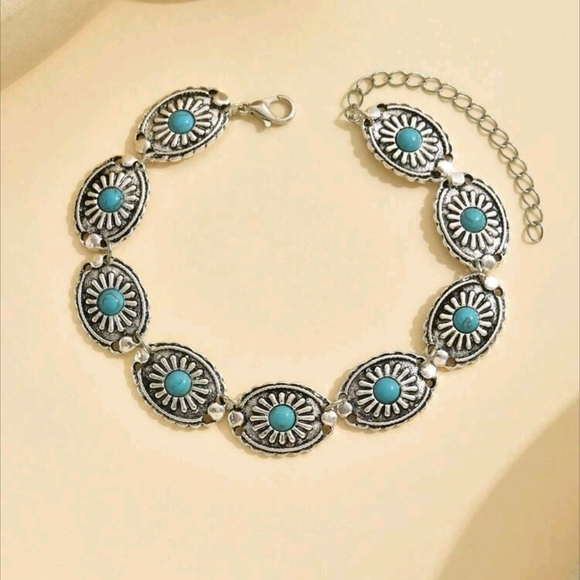 Turquoise and Silver Floral Bracelet - Picture 2 of 6